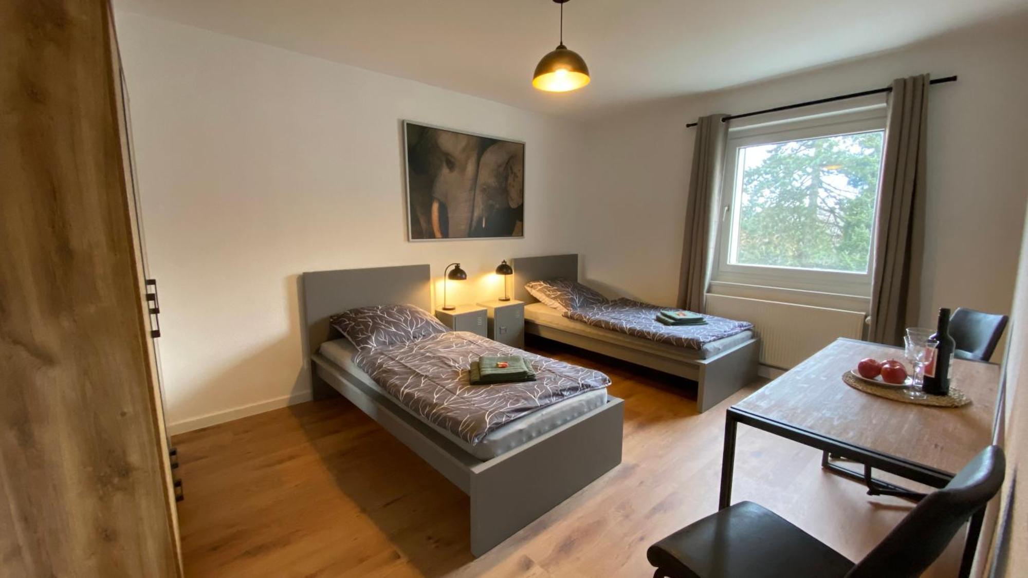 Charlie , Solingen Mitte, Ferien/Messe Wohnung Fuer Bis Zu 5 Personen Exteriér fotografie